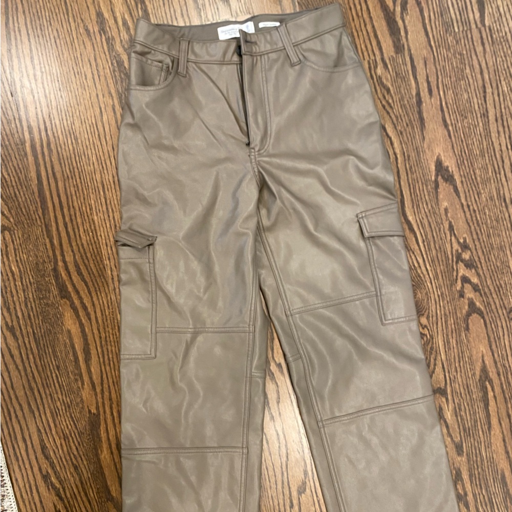 Abercrombie & Fitch Faux-Leather Cargo Pants in Taupe